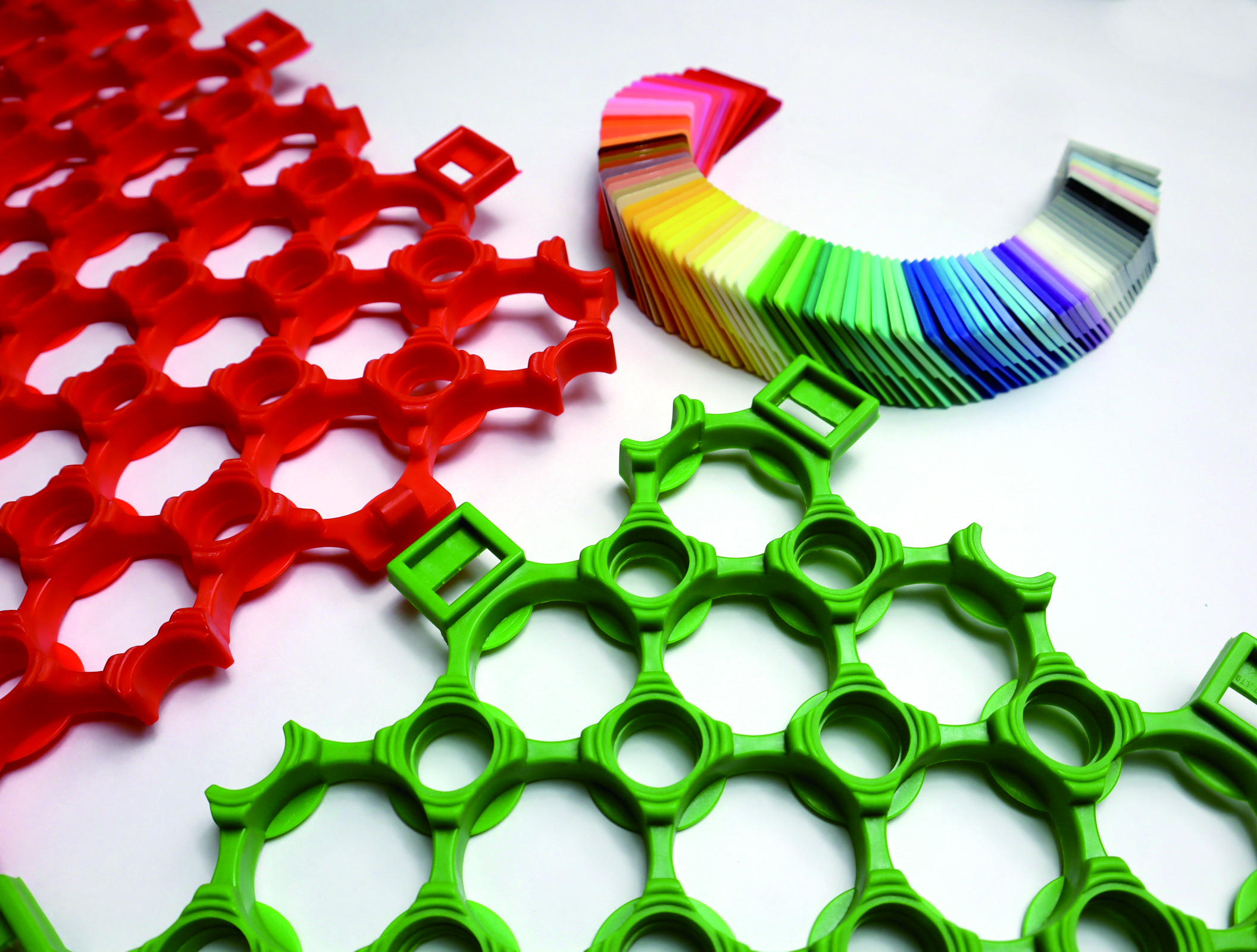 カラー変更」サービス | 株式会社 三光社 | プラスチック再利用・都市